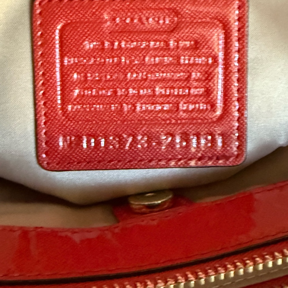 Coach Gallery Large Tote 29141 Red Patent Leather Shoulder Bag - Picture 9 of 13